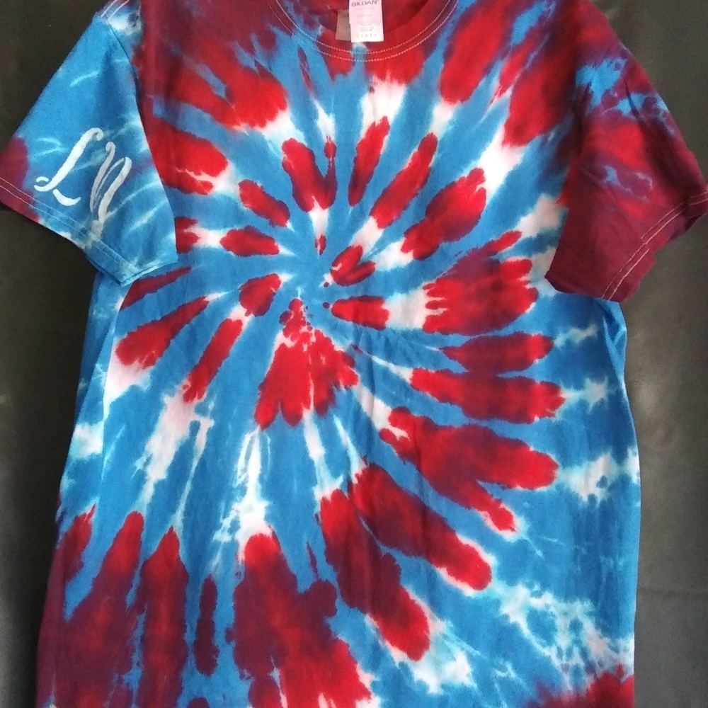 Spiral tie dye tees no initial